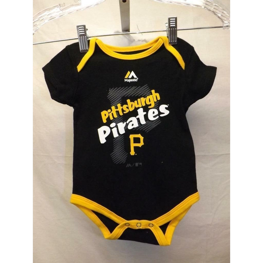 Pittsburgh Pirates Infants Size 6/9 Months Black Majestic Creeper Image 1