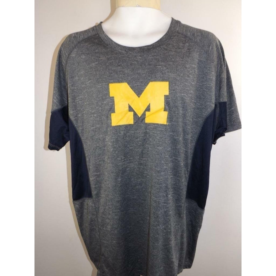 Michigan Wolverines Mens Size 46/48 XL XLarge Performance Polyester Shirt Image 1