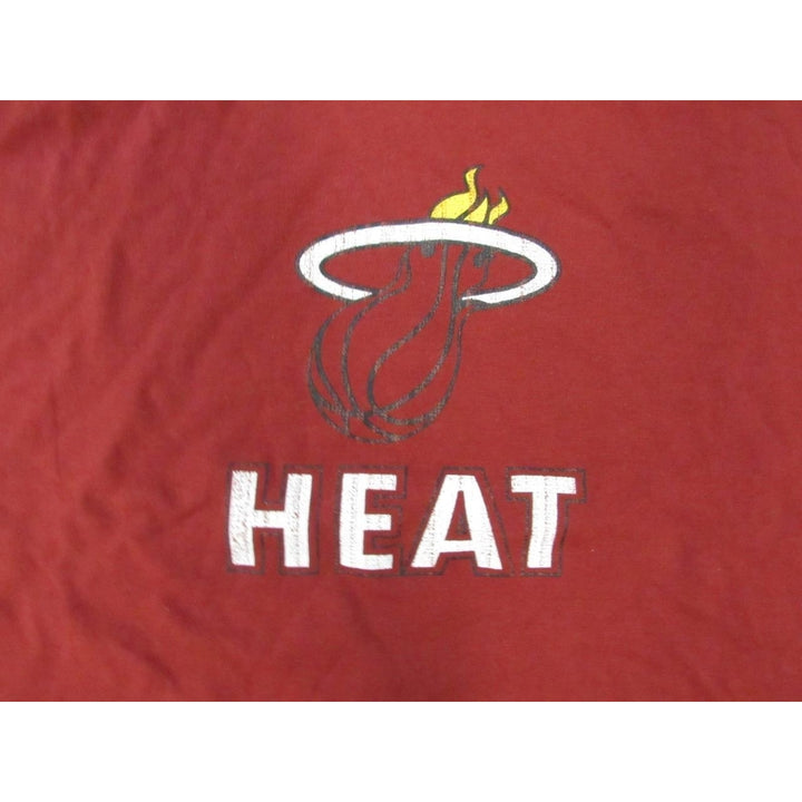 Miami Heat Mens Size 3XL 3XLarge Red Gray Majestic Long Sleeve Shirt Image 3