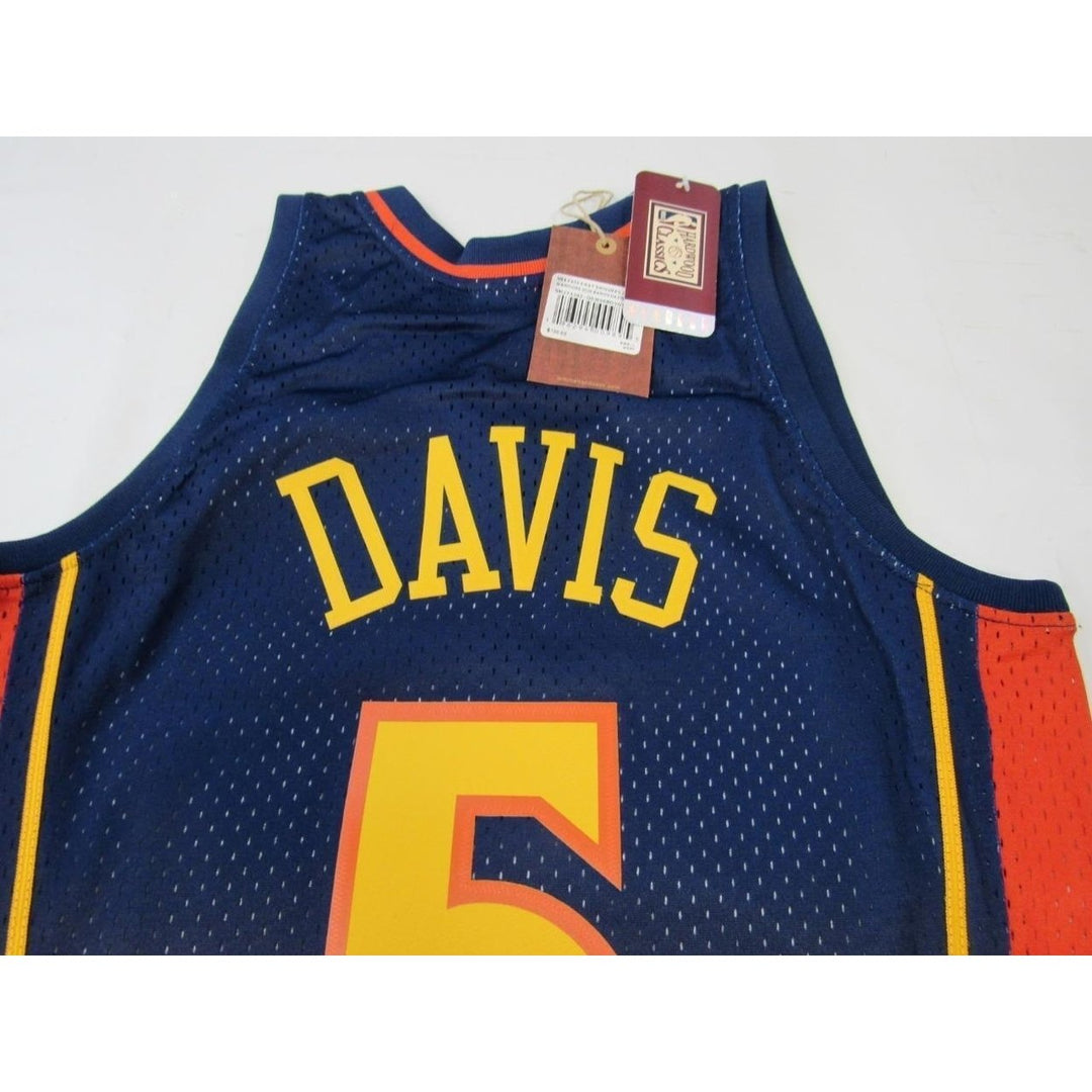 06-07 Baron Davis 1 Warriors Mens Size S Mitchell and Ness Swingman Jersey 130 Image 2