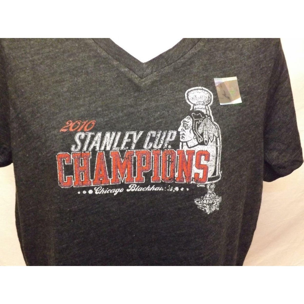 Chicago Blackhawks 2010 Champions Womens Size XL XLarge Shirt by Alyssa Milano Image 2