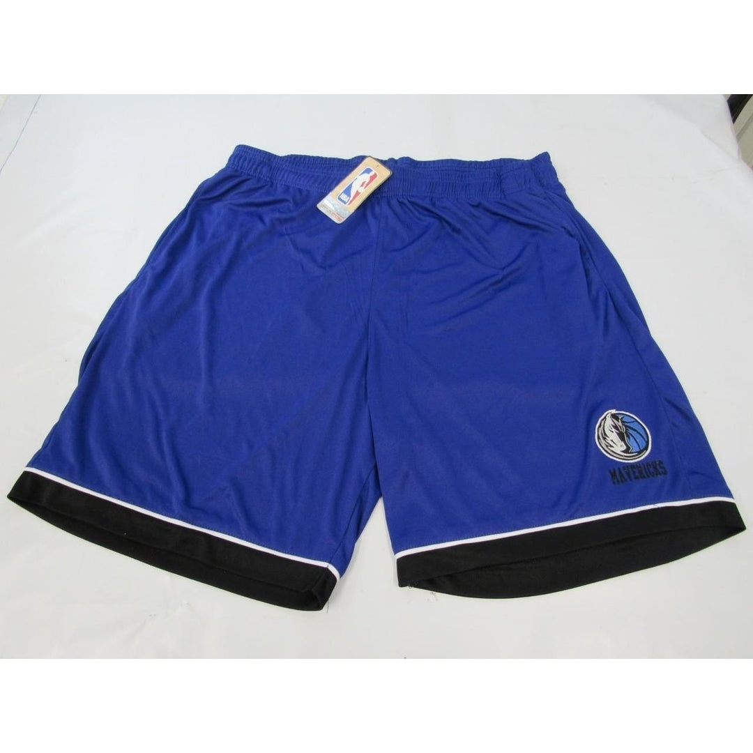 Dallas Mavericks Mens Size 2XL 2 Extra Large Majestic Blue Shorts Image 1