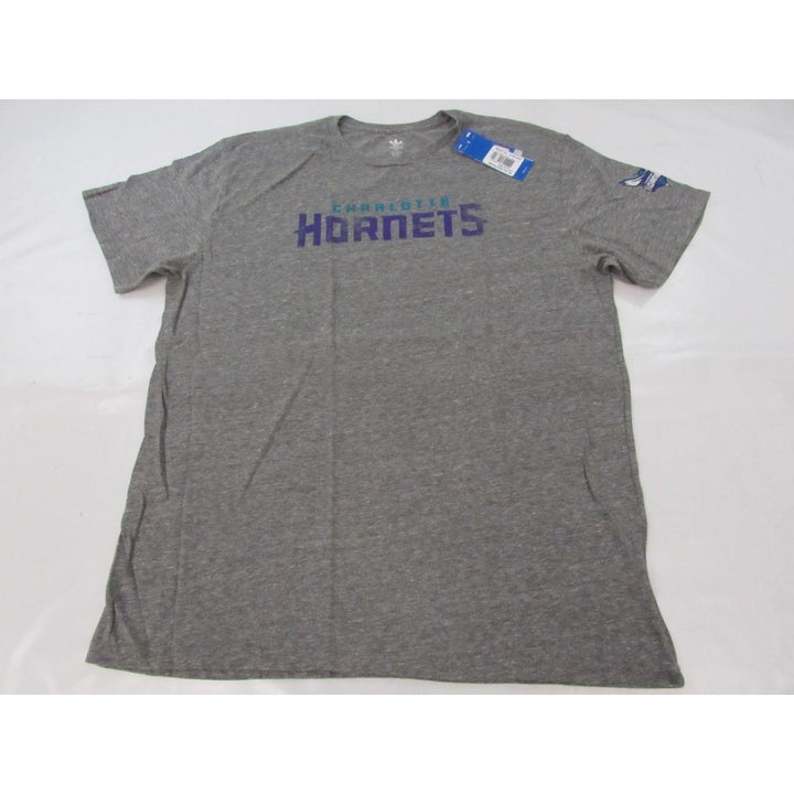 Charlotte Hornets Mens Size 2XL Heather Gray Adidas Shirt 28 Image 1