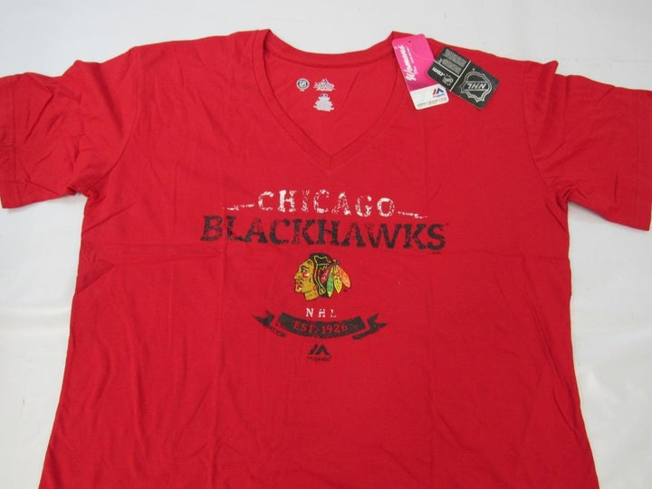 Chicago Blackhawks Womens Plus Size 1XL Majestic Red Distressed Shirt Image 2