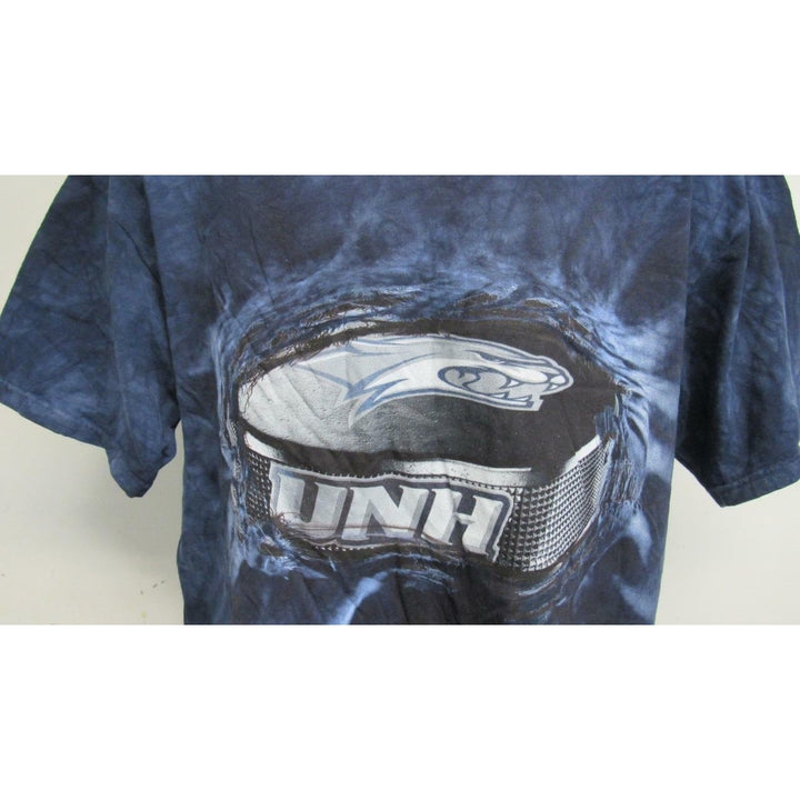 Hampshire Wildcats Mens Size L Large Tye Dyed Navy Blue Shirt Image 3