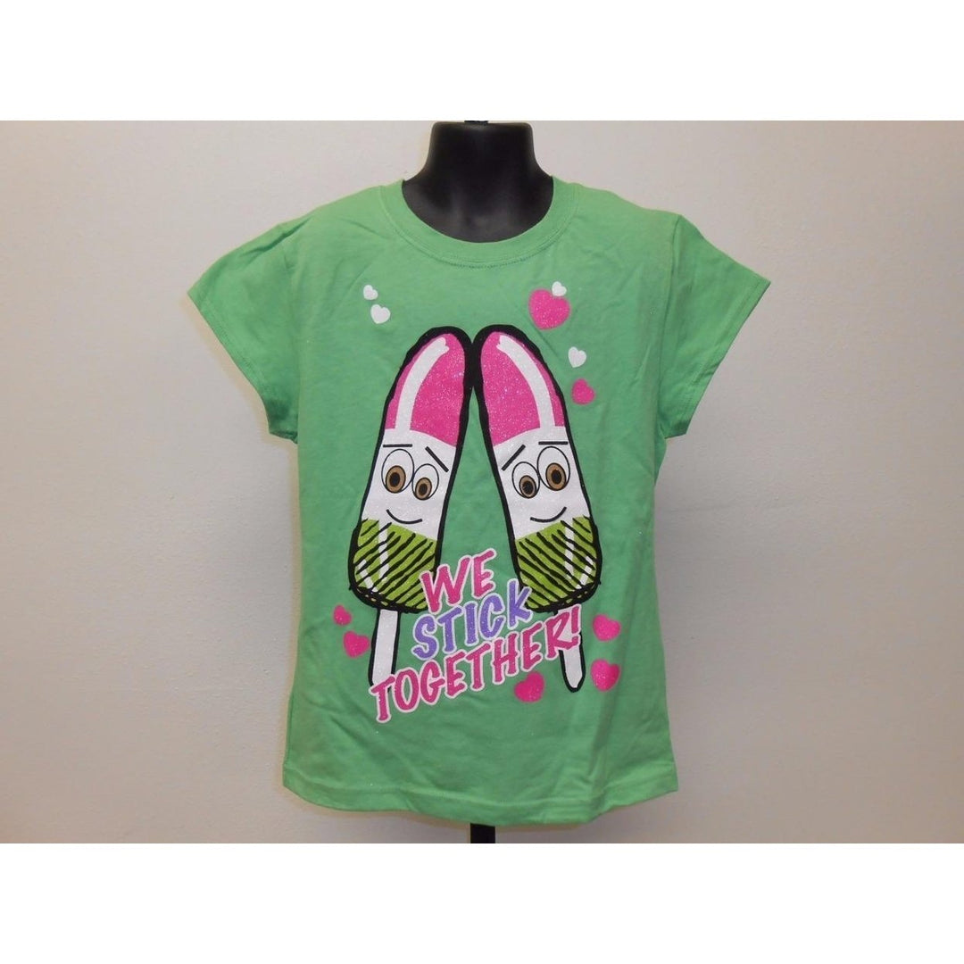 CANDY "WE STICK TOGETHER" GRAPHIC TEE YOUTH M MEDIUM SIZE 10-12 T-SHIRT 67HL Image 1