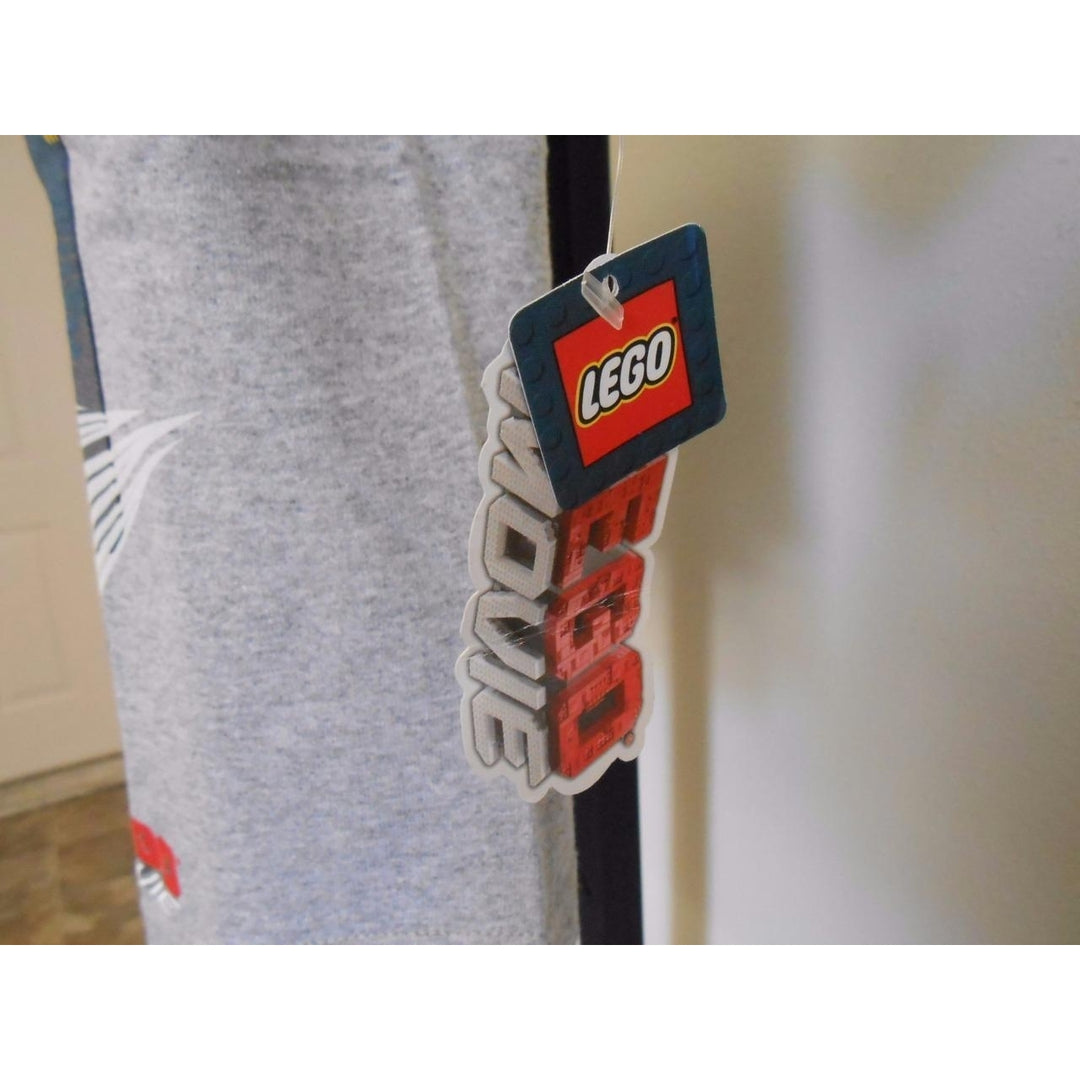 Lego Movie "RED ALERT" Bad Cop KIDS Size 4 Gray Shirt Image 4