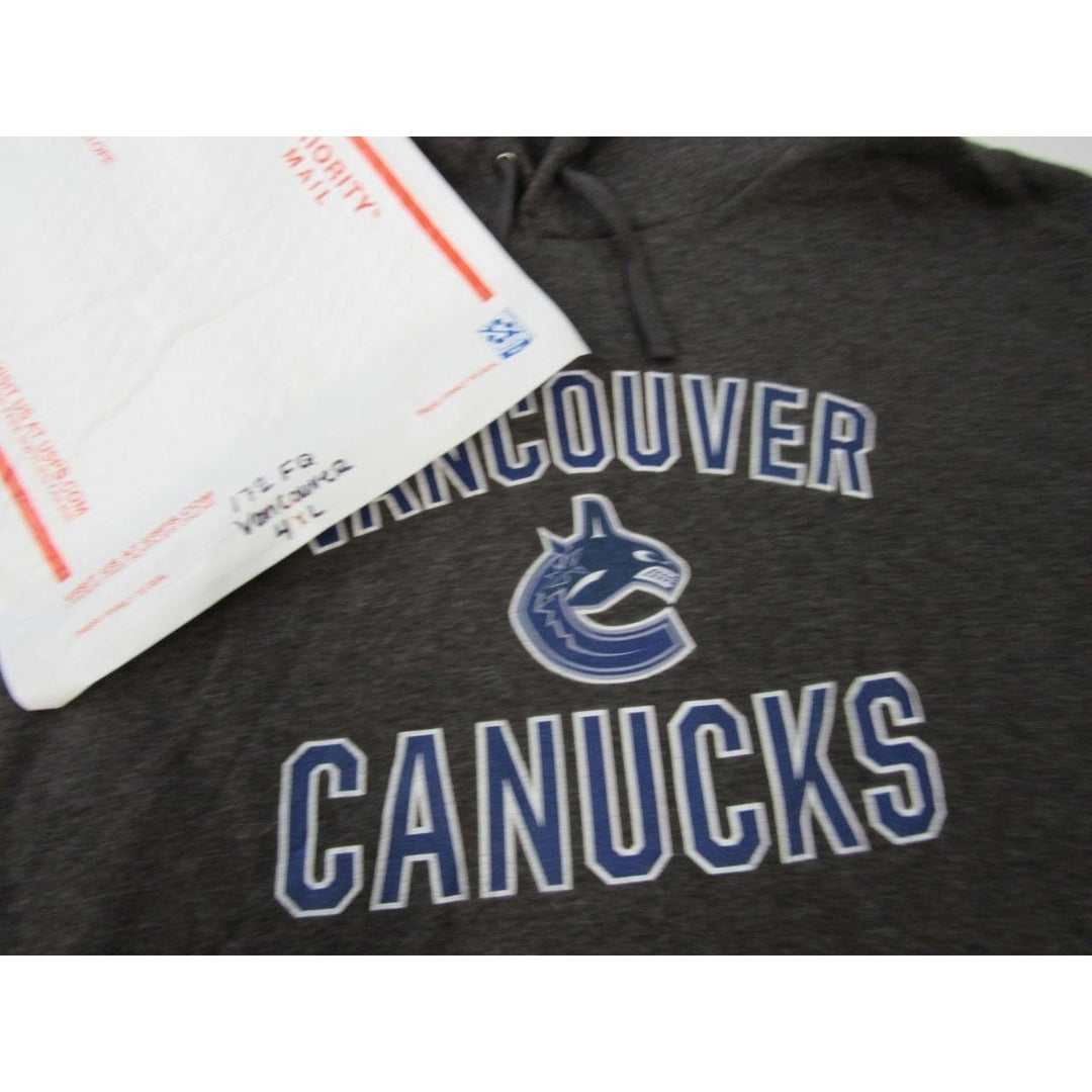 Vancouver Canucks Mens Size 4XL 4XLarge Gray Hoodie Image 6