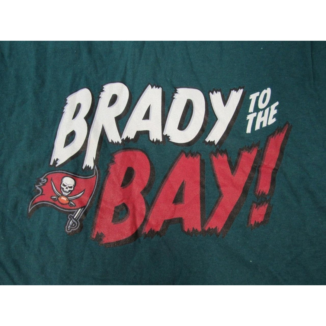 Tampa Bay Buccaneers Tom Brady Mens Size M Medium Castleton Green Shirt Image 3