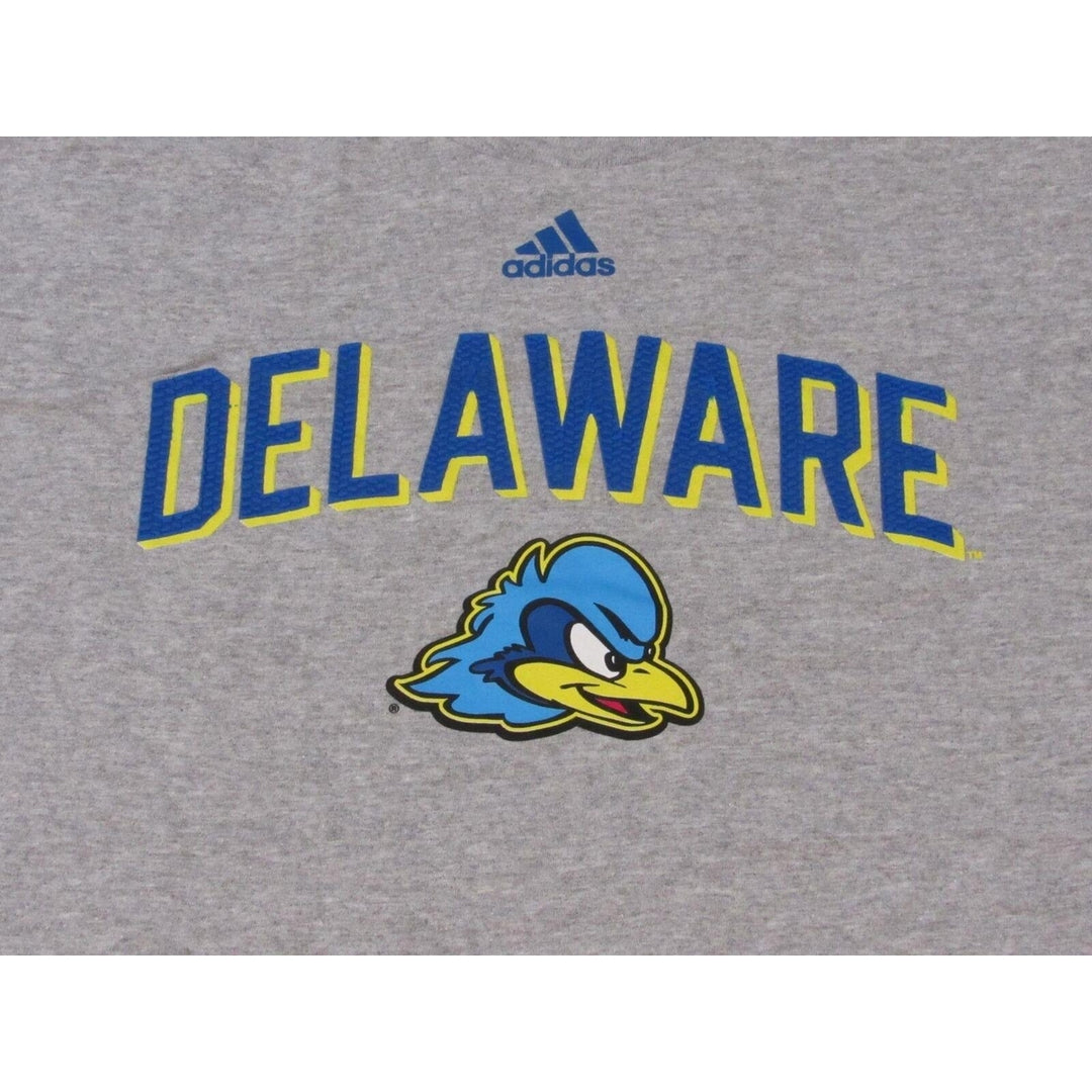 Delaware Fightin Blue Hens Mens Size XL XLarge Gray Shirt w/ Textured Print Image 3