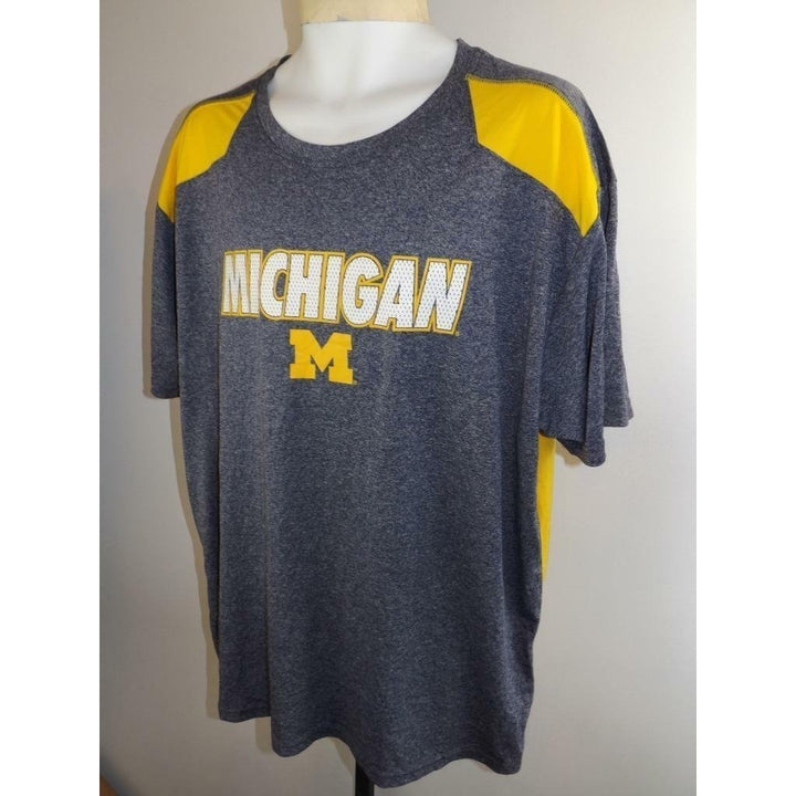 Michigan Wolverines Mens Size 50/52 2XL 2XLarge Polyester Performance Shirt Image 3