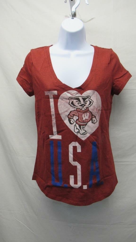 Wisconsin Badgers Womens "I Heart USA" Size S Small Red V-Neck Shirt Image 2