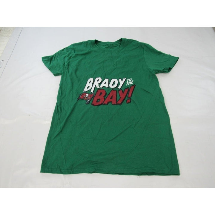 Tampa Bay Buccaneers Tom Brady Mens Size M Medium Green Shirt Image 1