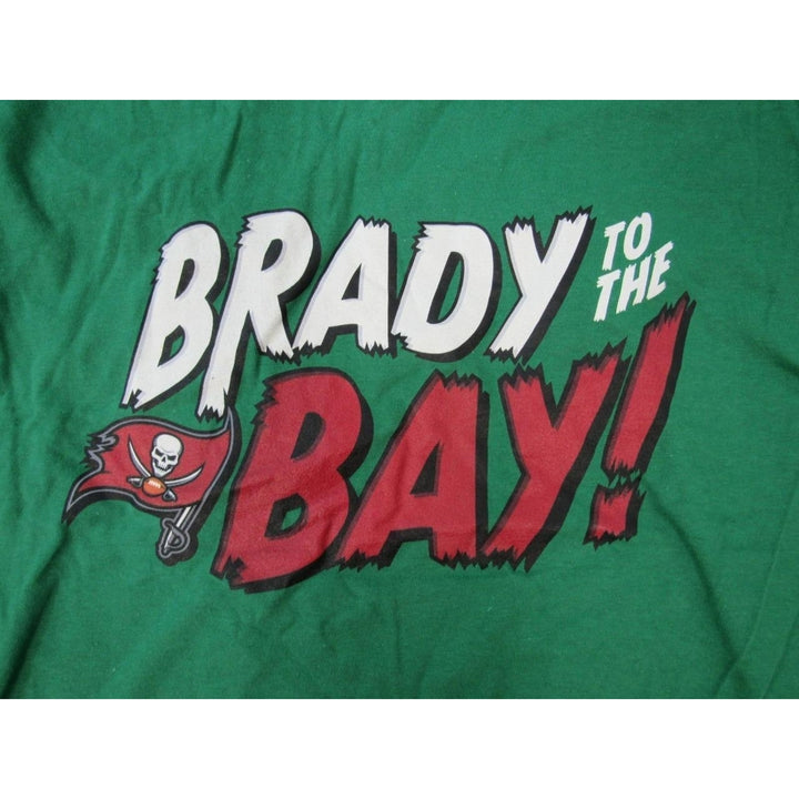 Tampa Bay Buccaneers Tom Brady Mens Size M Medium Green Shirt Image 3