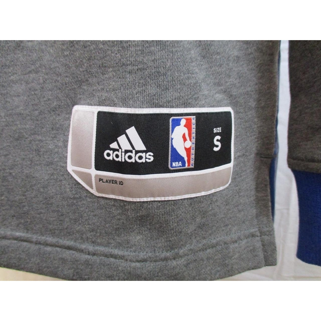 York Knicks Mens Adidas Size Small (S) Grey/Blue Vneck Sweatshirt Image 4