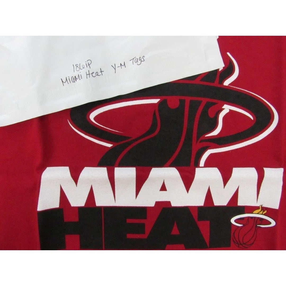 Miami Heat YOUTH Size M Medium 10/12 Red Shirt Image 4