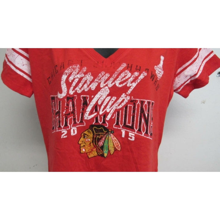 Chicago Blackhawks 2015 Stanley Cup Champions Womens Sizes XL Red GIII Shirt Image 3