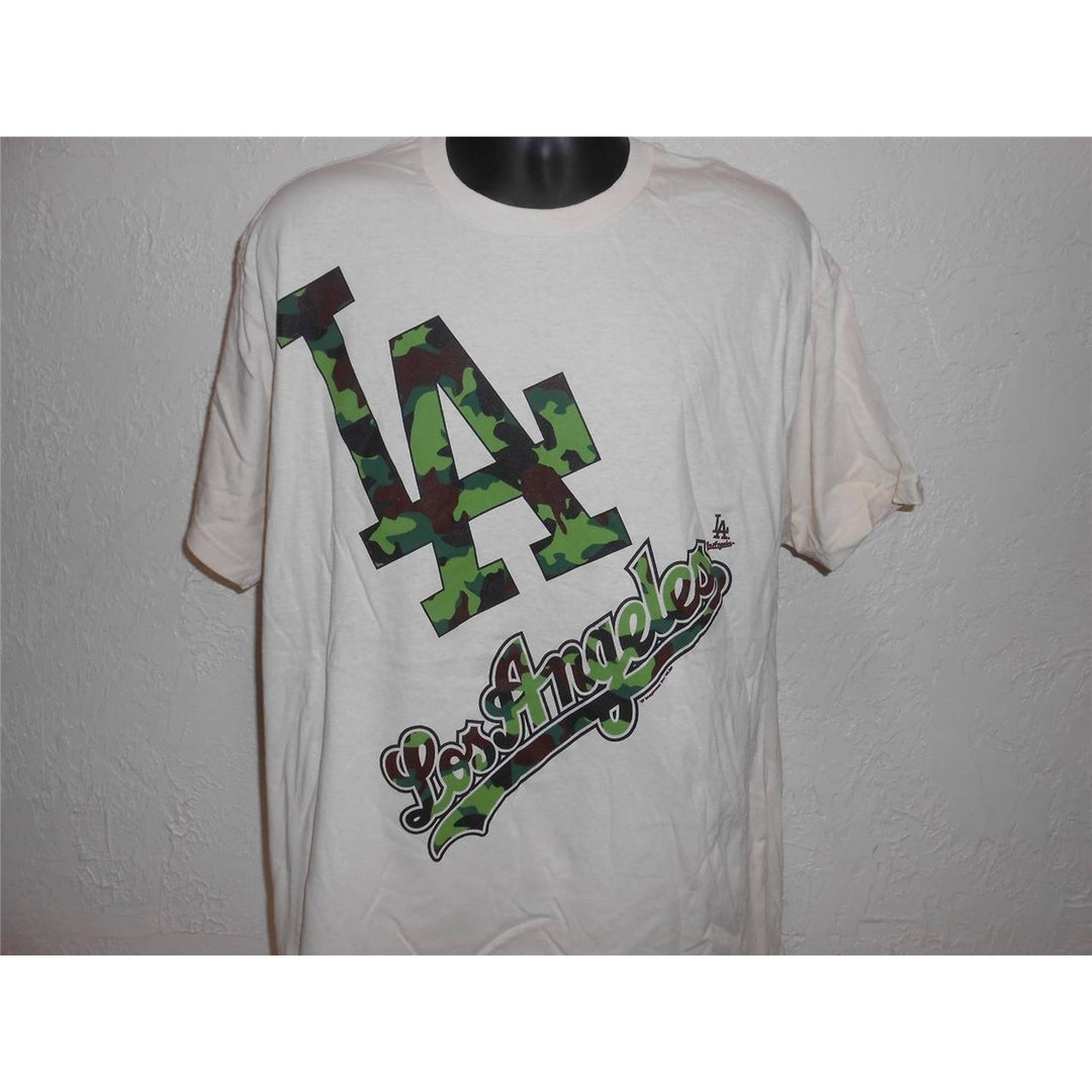 Los Angeles Dodgers MENS XLARGE (XL) Genuine Merchandise Shirt Image 1