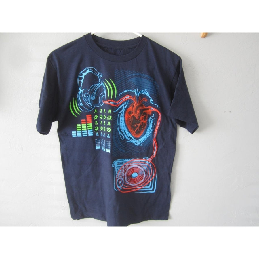 HEART BEAT TEE YOUTH SIZE L LARGE T-SHIRT 79AY Image 1