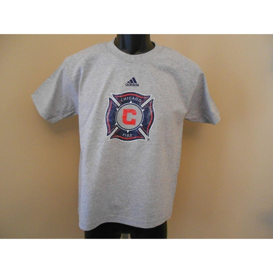 w/TAG Chicago Fire YOUTH Medium M (10-12) Adidas Gray ScreenPrint Shirt 14NV Image 1