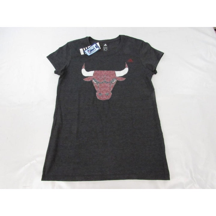 Chicago Bulls Womens Size XL Heathered Charcoal Adidas Scoop-Neck Shirt Image 2