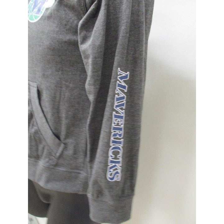 Dallas Mavericks Basketball Youth Size L Large Gray Hoodie MSRP 30 Image 3