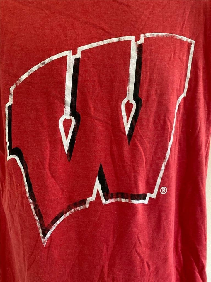 Wisconsin Badgers Mens SIze L Large Red Shirt Image 3