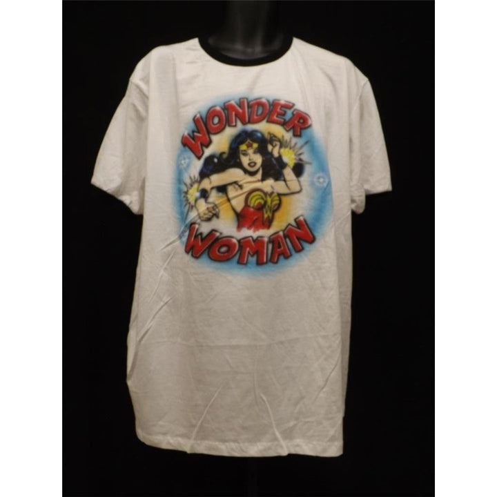 DC Comics Wonder Woman Cartoon Mens 2XL 2XLarge White Shirt Image 1