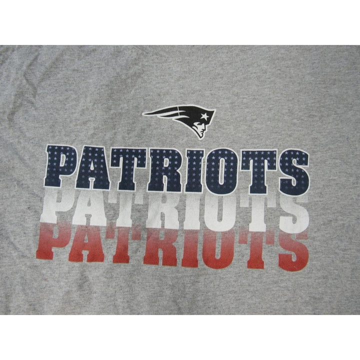 England Patriots USA Themed Mens Size L Large Gray Shirt Image 3