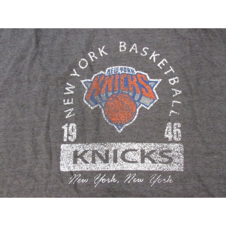 York Knicks 1946 Mens Size 5XL 5XLarge Majestic Gray Shirt Image 3