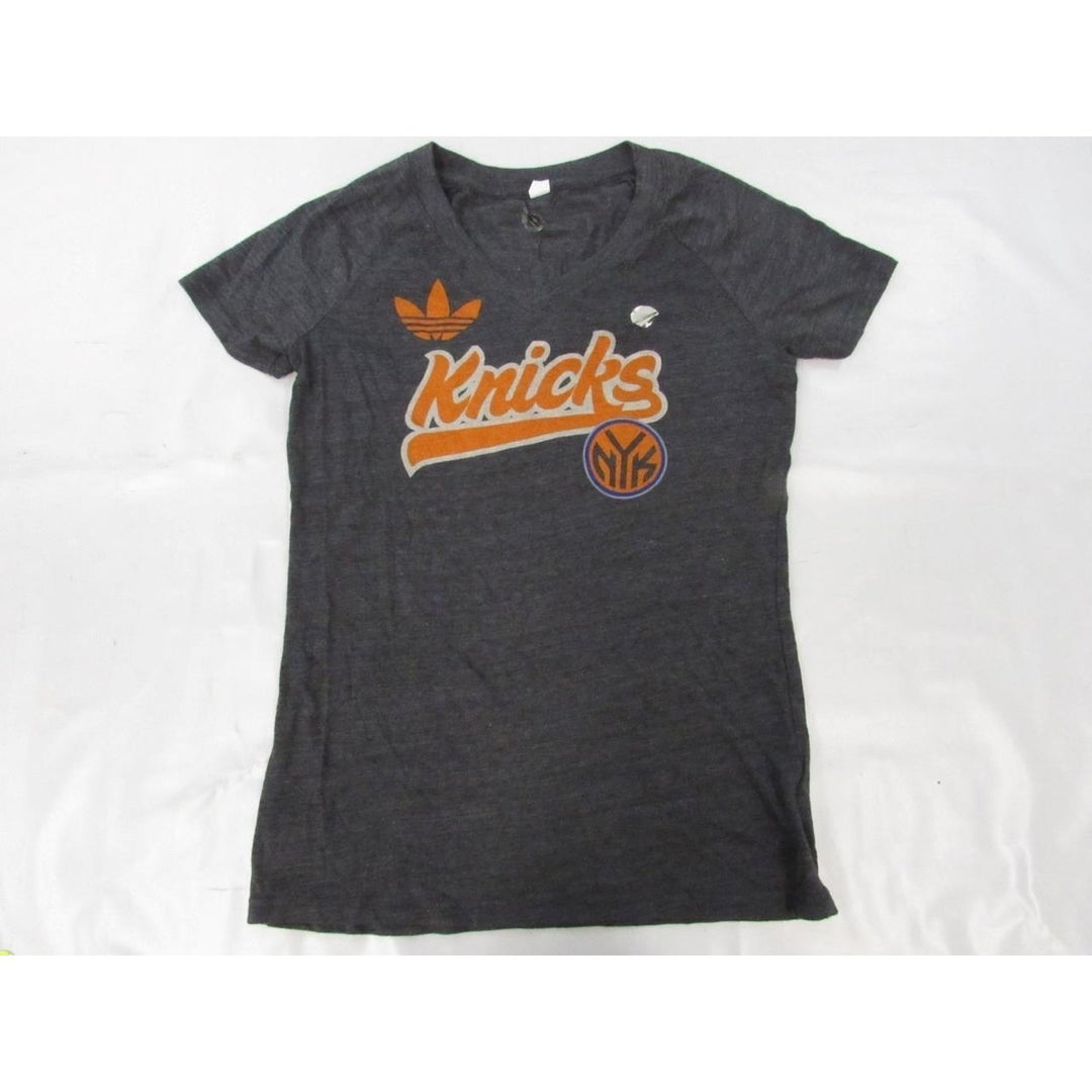 York Knicks Womens Size L Large Gray V-Neck Adidas Shirt Image 4