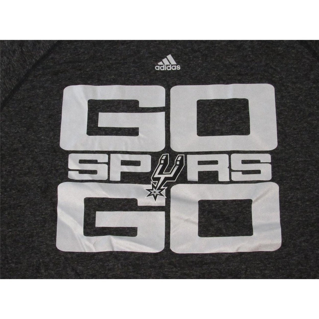 San Antonio Spurs Mens Size 2XL Gray Climalite Adidas Shirt Image 4