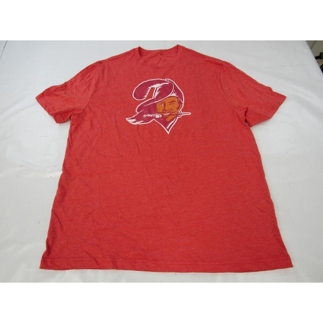 Tampa Bay Buccaneers Mens Size XL XLarge Heathered Red Shirt Image 1