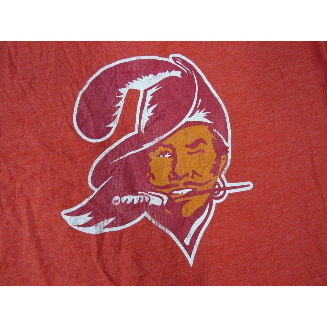 Tampa Bay Buccaneers Mens Size XL XLarge Heathered Red Shirt Image 3