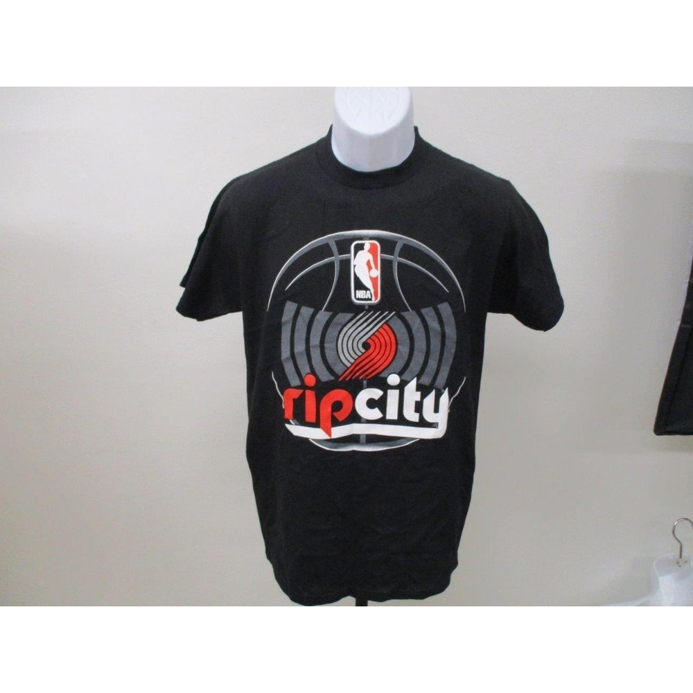 Portland Trail Blazers Adult Mens Size S Small Black Shirt MSRP 22 Image 2