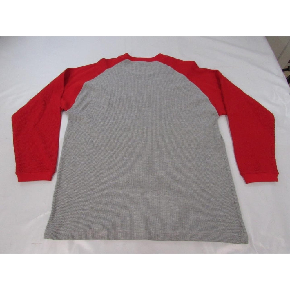 Chicago Bulls Basketball Mens Size XL XLarge Gray Red Long Sleeved Shirt Image 2