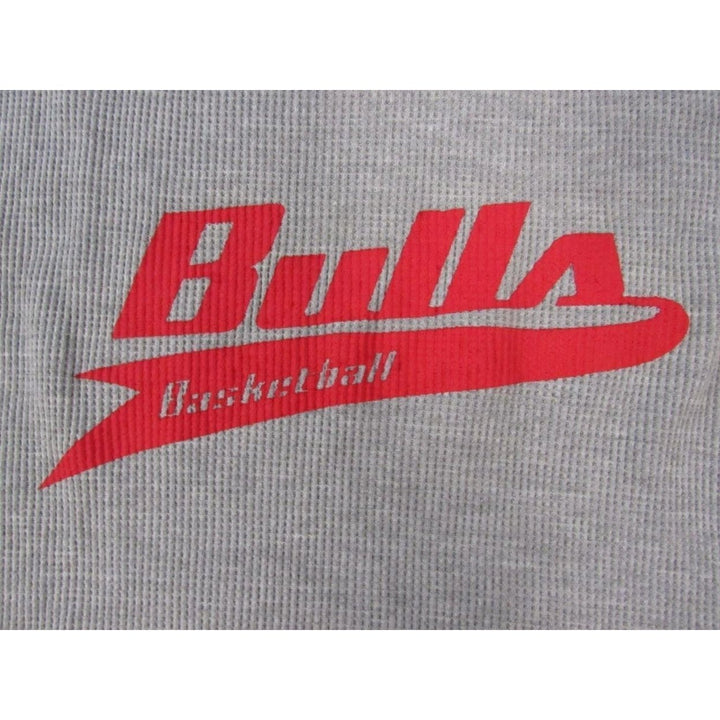 Chicago Bulls Basketball Mens Size XL XLarge Gray Red Long Sleeved Shirt Image 3