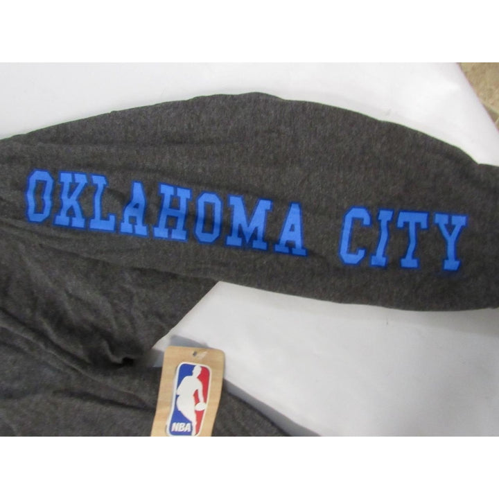 Oklahoma City Thunder Mens Size 2XL 2XLarge Dark Gray Long Sleeved Shirt Image 4