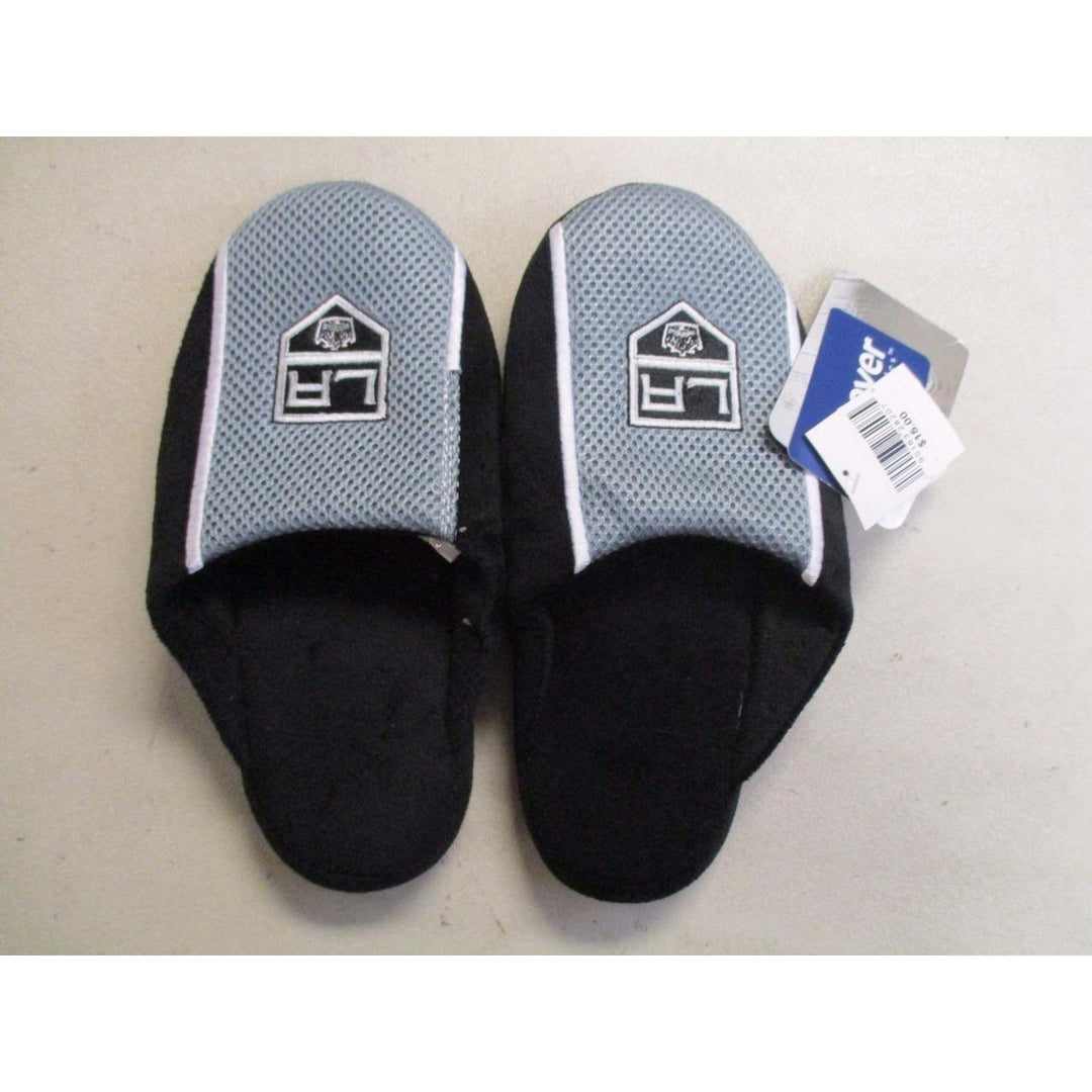 -Minor-Flaw Los Angeles Kids NHL Slippers Unisex Kids XL Size 7/8 15 Image 1