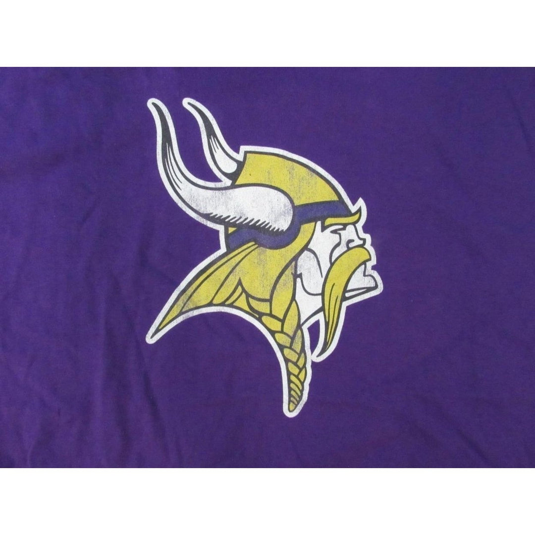 Minnesota Vikings Mens Size 2XL Purple Shirt w/ Distressed Print Image 3