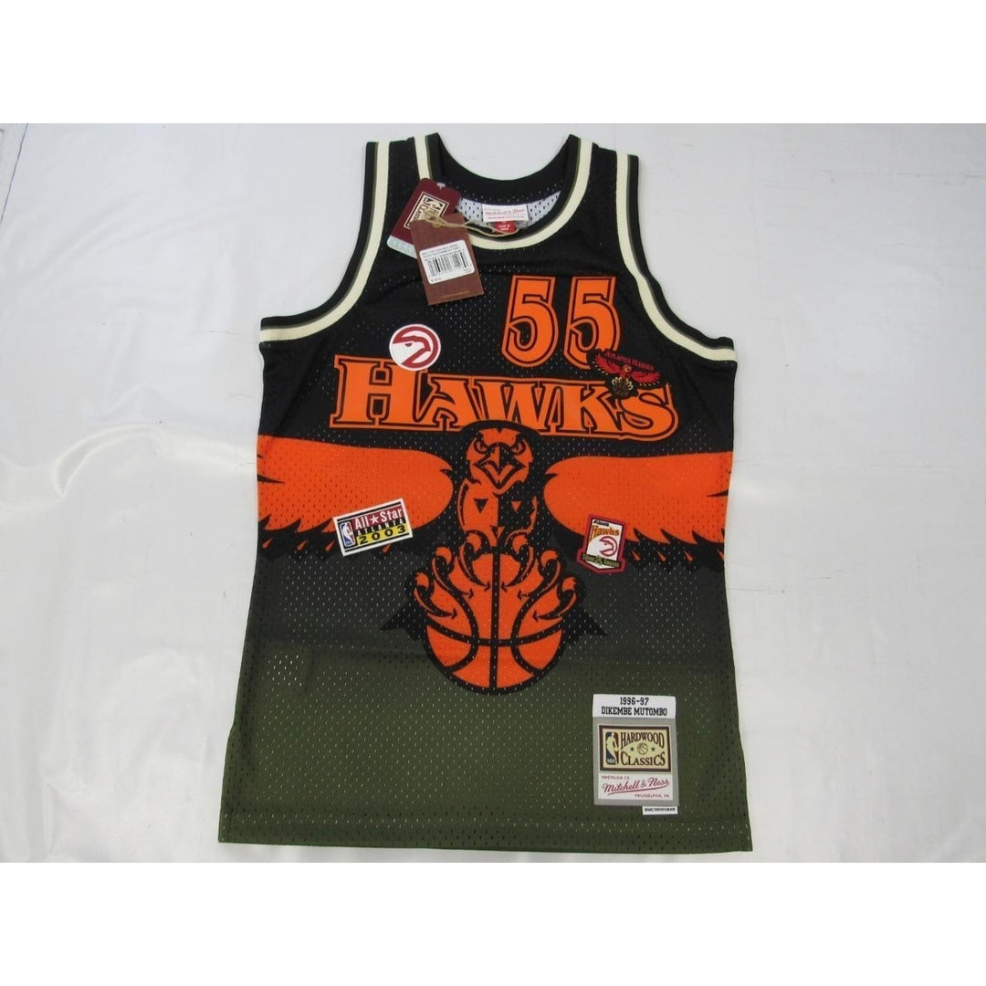 96-97 Dikembe Mutombo 55 Hawks Mens Mitchell and Ness Swingman Flight Jersey 155 Image 6