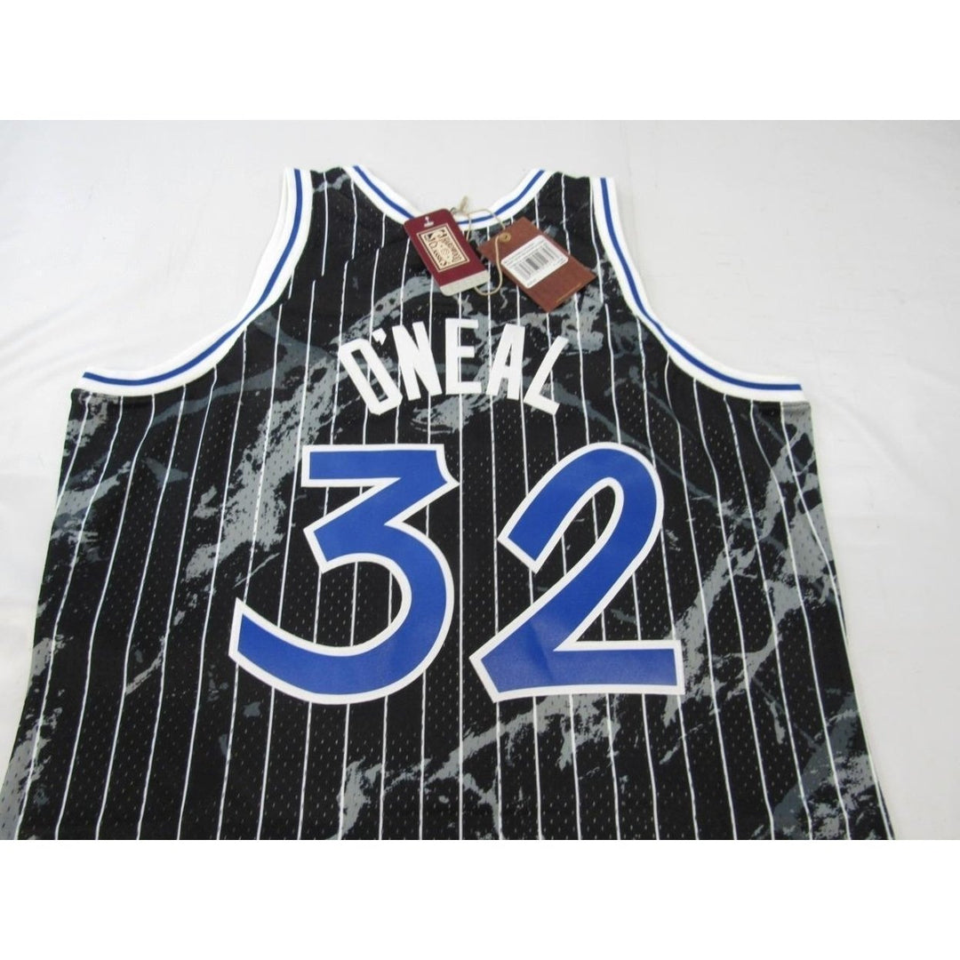 1994-95 Shaquille ONeal Magic Mens XL Mitchell and Ness Swingman Jersey 155 Image 4