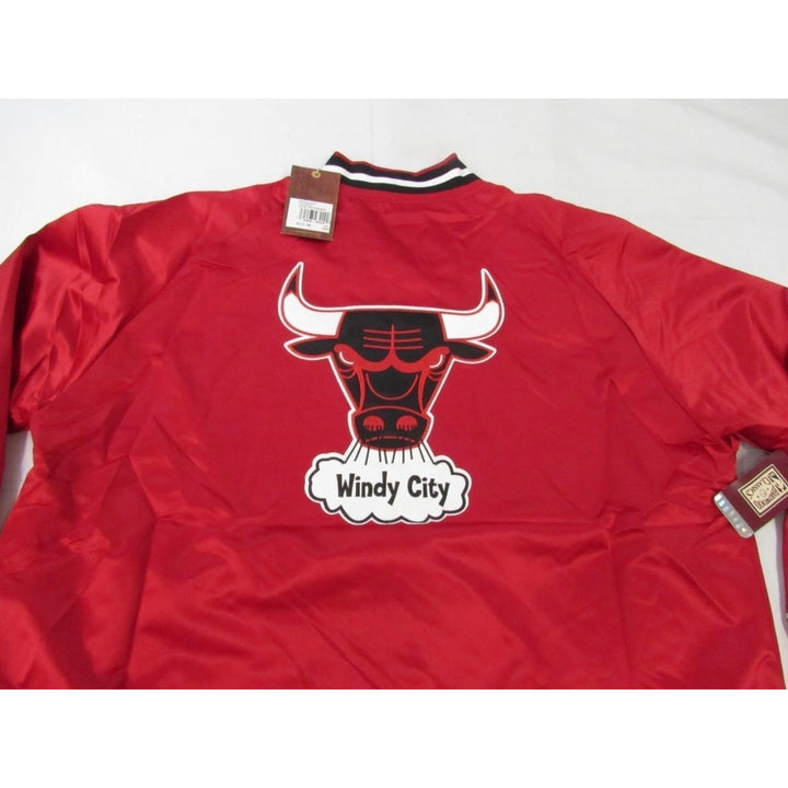 Chicago Bulls Mens 3XL Mitchell and Ness Satin Button Snap Red Jacket 125 Image 3