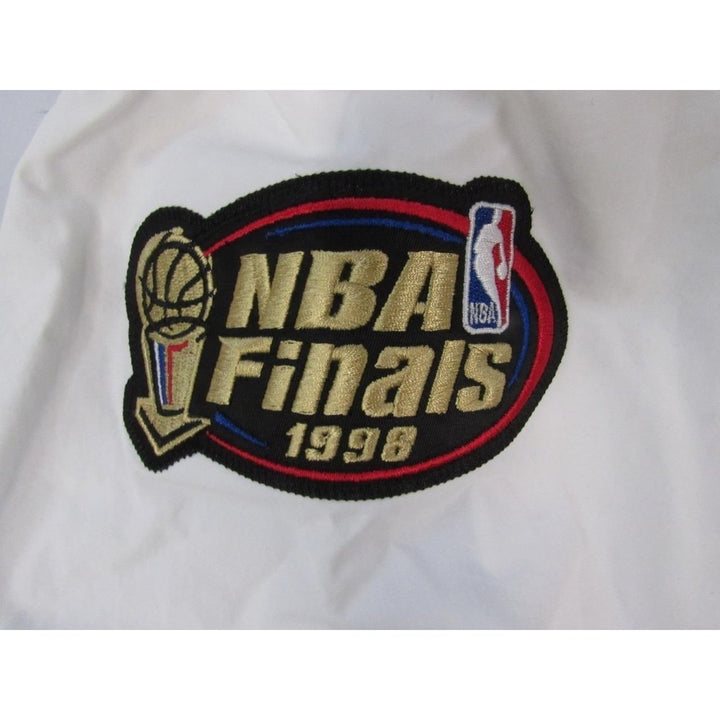 1998 Chicago Bulls NBA Finals Mens Mitchell and Ness Warm Up Authentic Jacket 225 Image 4