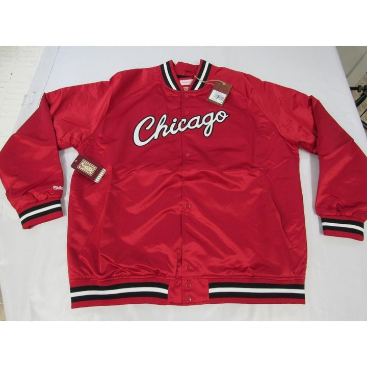 Chicago Bulls Mens Size 3XL Mitchell and Ness Red Light Satin Snap Jacket 125 Image 6