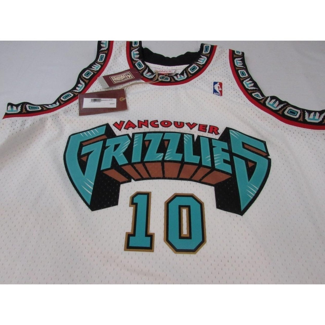 1998-99 Mike Bibby 10 Grizzlies Mens 2XL Mitchell and Ness Swingman Jersey 130 Image 4