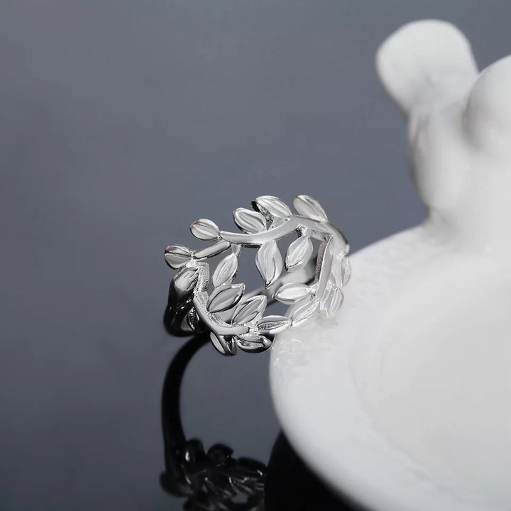 925 Sterling Silver Leaf Ring Image 3