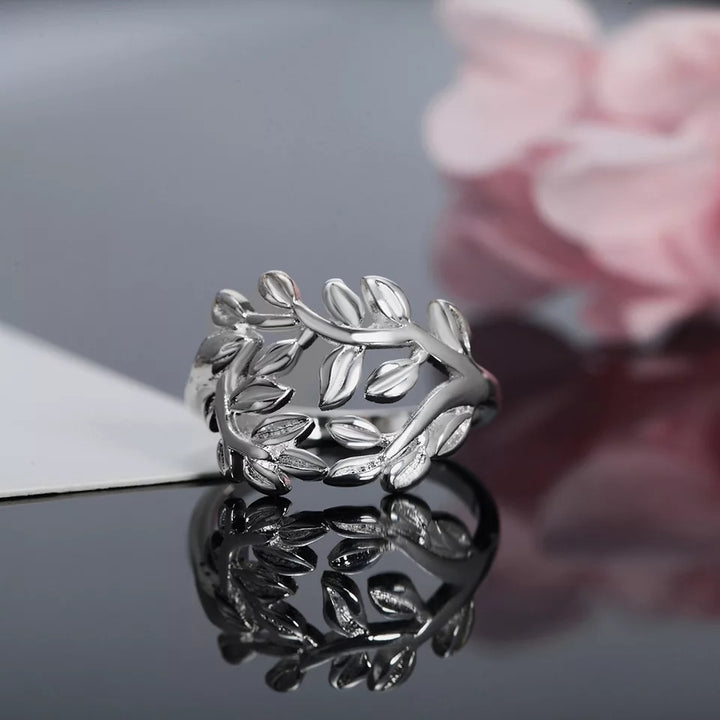 925 Sterling Silver Leaf Ring Image 4