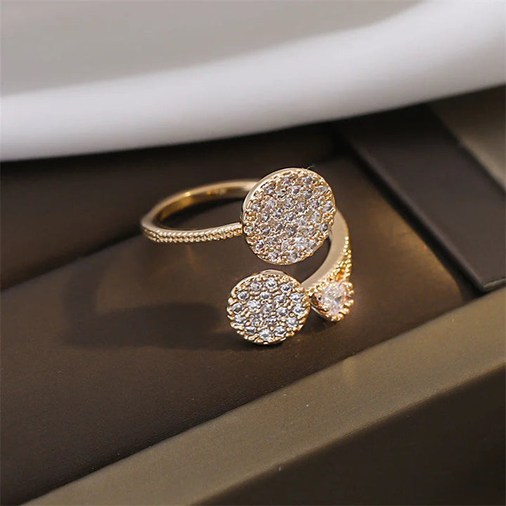 2022 Korean Exquisite Geometric Round Ring Womens Fashion Luxury Zircon Finger Ring Simple Temperament Versatile Image 1