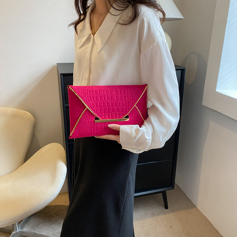 Chic Solid Color Envelope Clutch - Fashionable Womens Evening Purse with Polyester Lining Perfect for Weddings and Image 11